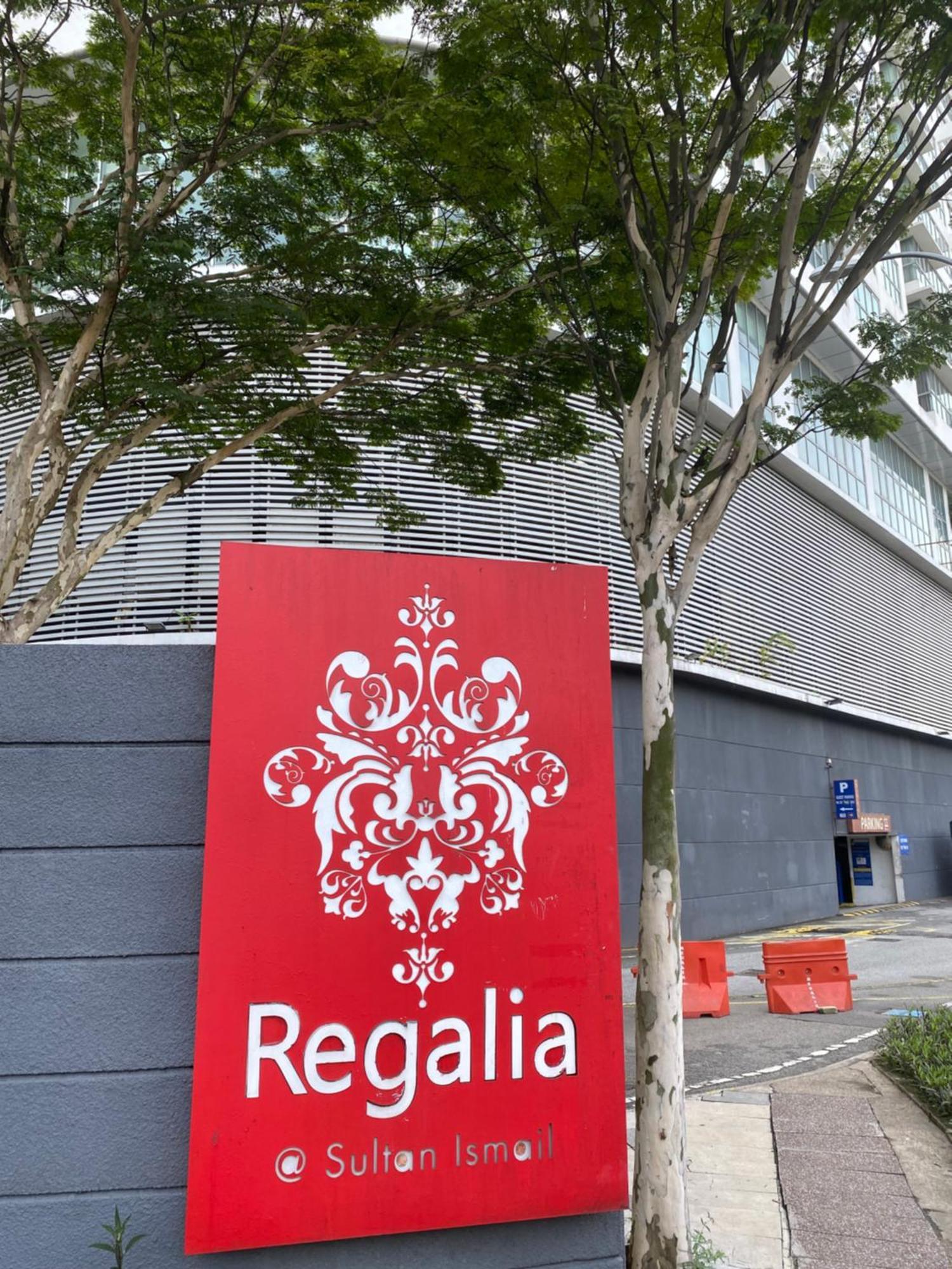 Pangsapuri Regalia By Parcello Klcc Infinity Pool